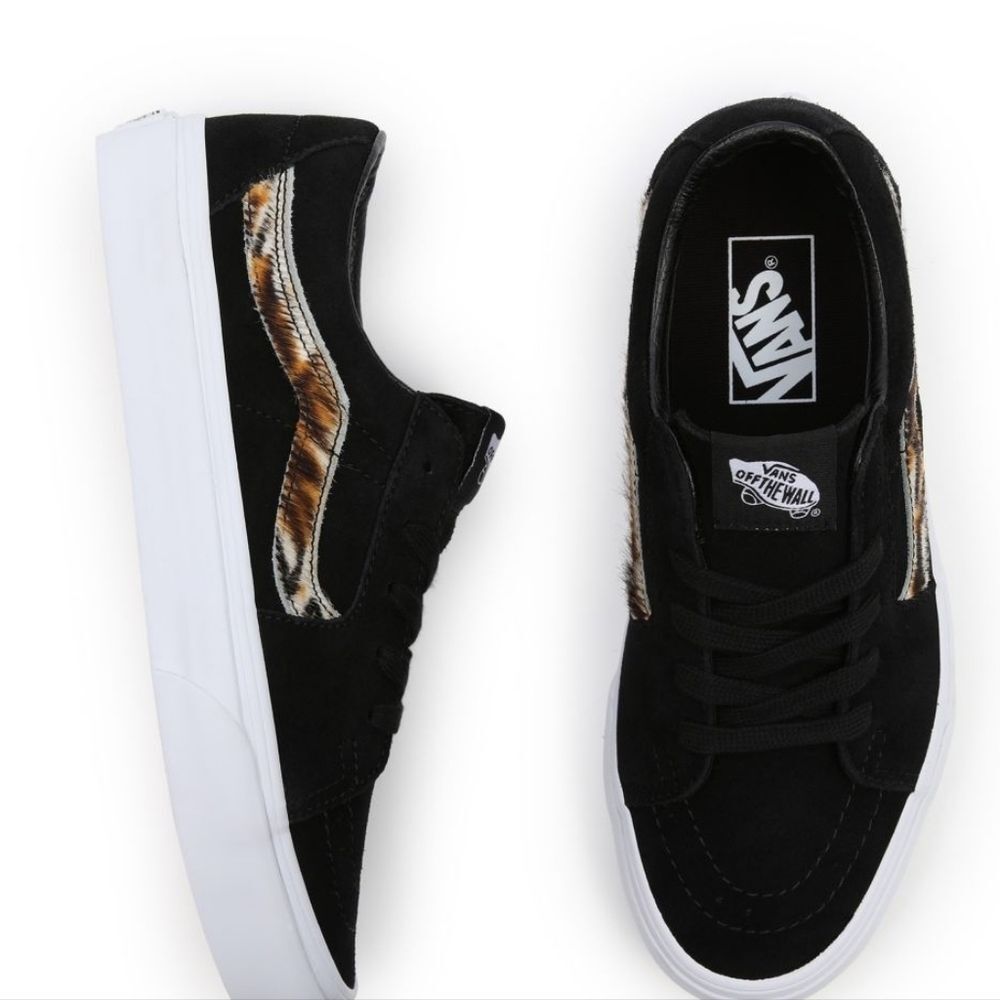 Vans Soft Suede SK8 Low Shoes - Picture 2 of 12